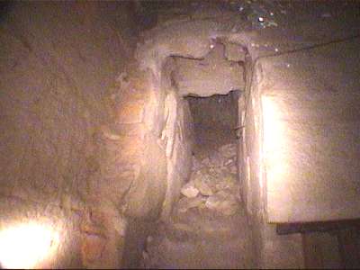 Niche in the southeast corner of the Bent Pyramid of Dahshur - Copyright 2000 - Andrew Bayuk - All Rights Reserved