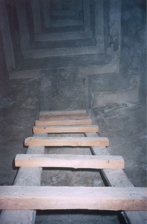 bentchamb5-2001.jpg