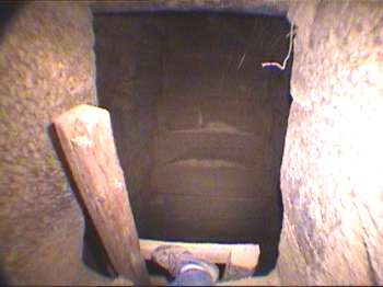 Connecting passageway of the Bent Pyramid of Dahshur - Copyright 2000 - Andrew Bayuk - All Rights Reserved