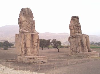The Colossi of Memnon - Copyright (c) Copyright 1998 Andrew Bayuk, All Rights Reserved