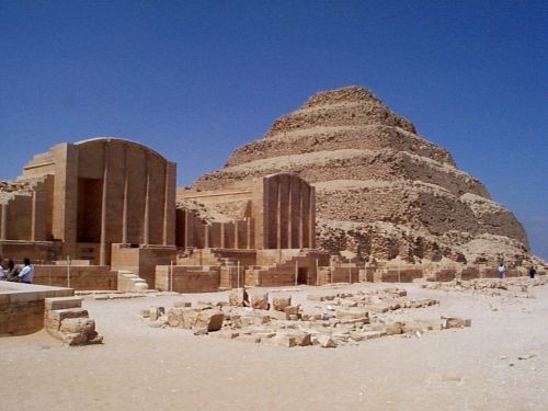 The Step Pyramid of Djoser - Copyright (c) 2000 - Andrew Bayuk, All Rights Reserved